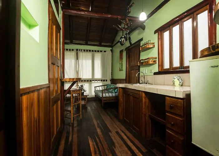 Tree House Unit 4 * Sámara